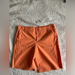 Khakis by Gap boyfriend roll up shorts 04